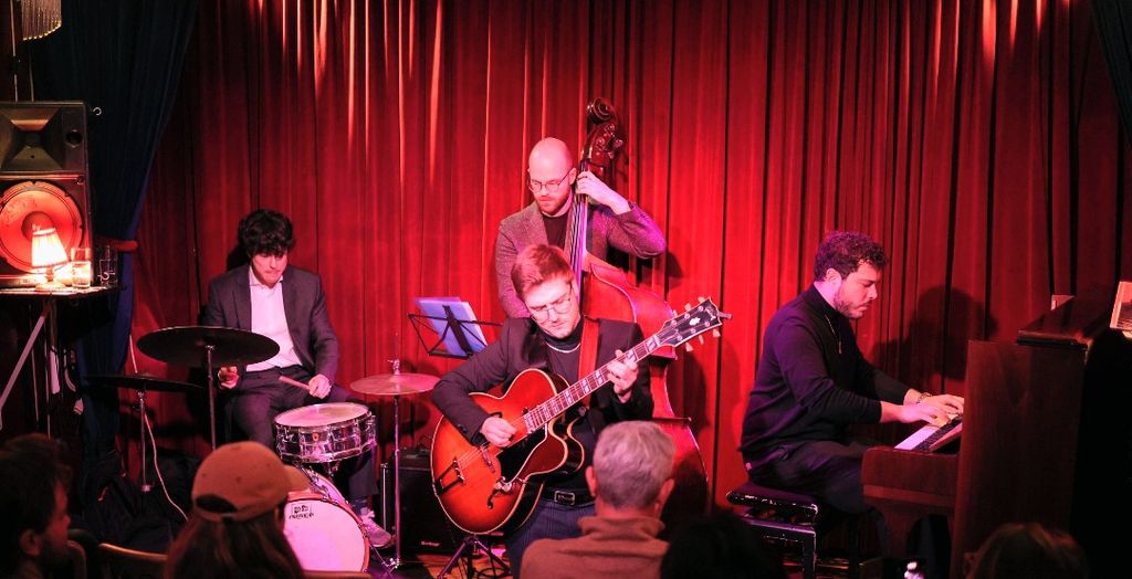 Joan Fort trio feat. Timothy Banchet